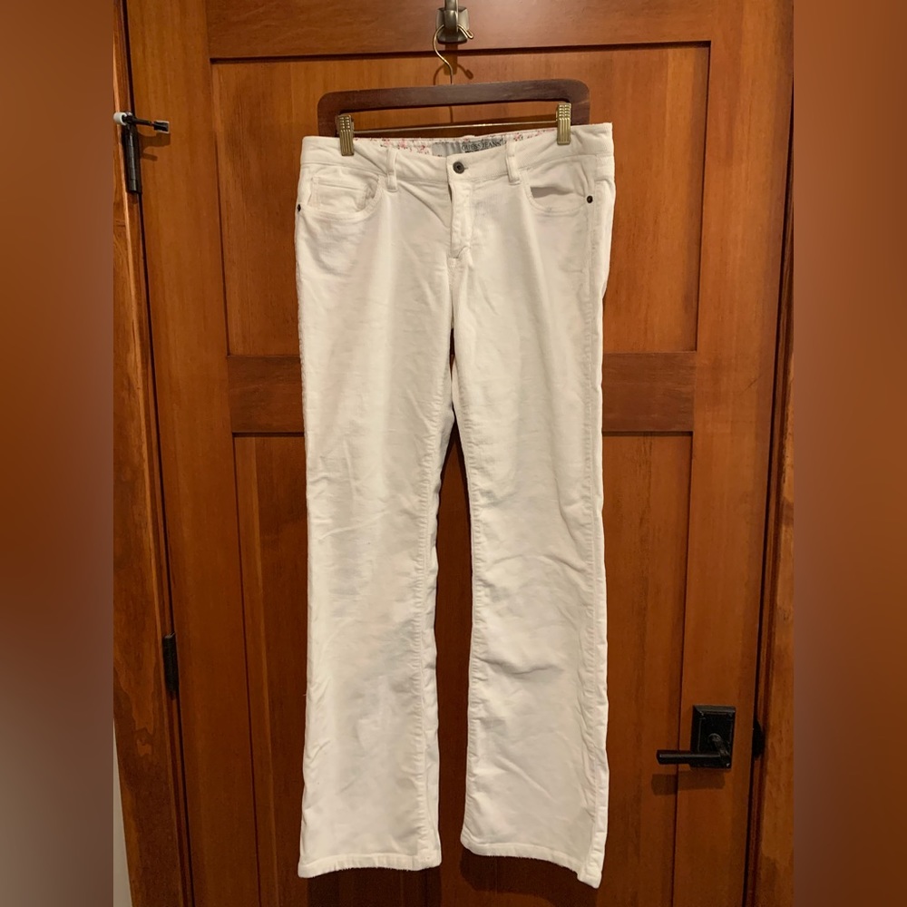 White corduroy, slight flare, Guess pants
